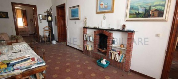 Квартира с 6 комнатами в Масса, Италия № 117426 8