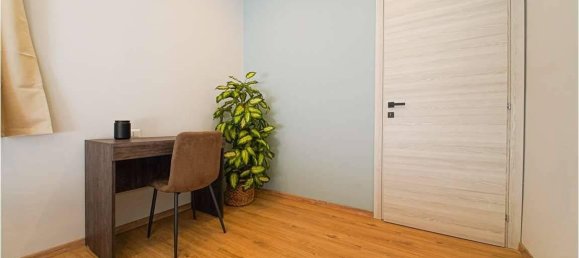 2 rooms Apartment in Rome, Italy No. 30177 12