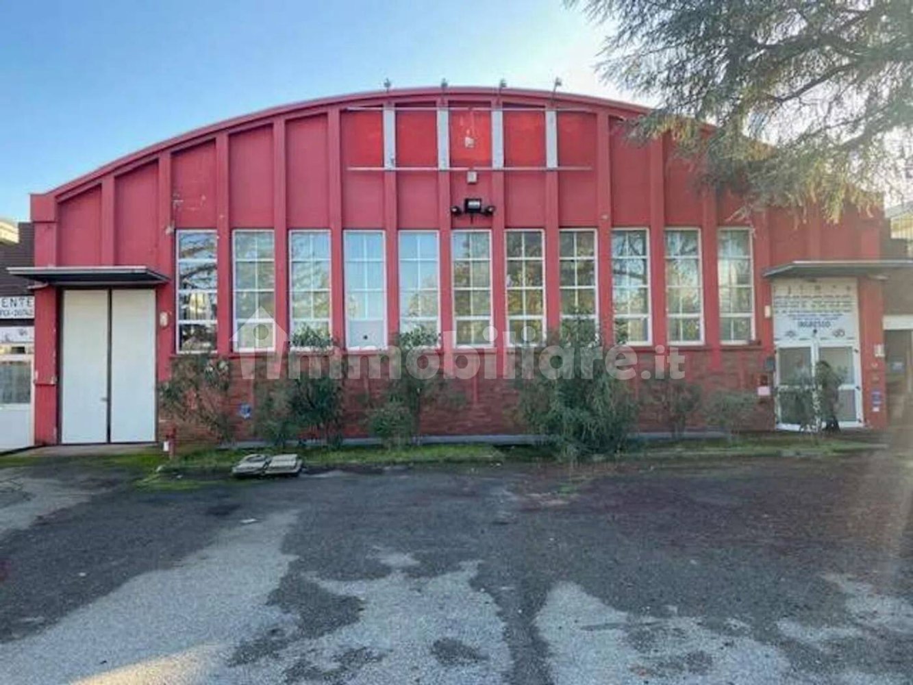 Armazém de 4 divisões em Tortona, Italy N.º 346359