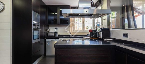 Таунхаус с 5 спальнями в Эсплугес-де-Льобрегат, Испания № 28939 24