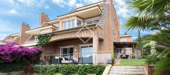 Таунхаус с 5 спальнями в Эсплугес-де-Льобрегат, Испания № 28939 2