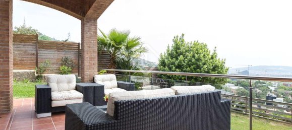 Таунхаус с 5 спальнями в Эсплугес-де-Льобрегат, Испания № 28939 30