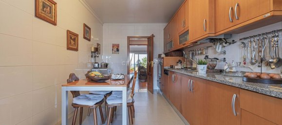 4 Schlafzimmer Doppelhaus in Ericeira, Portugal, Nr. 130908 17