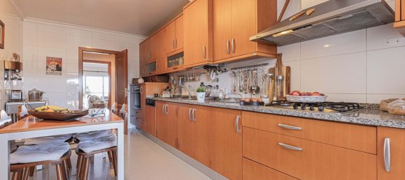 4 Schlafzimmer Doppelhaus in Ericeira, Portugal, Nr. 130908 15