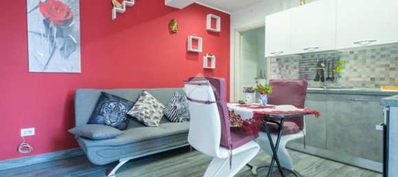 4-salle Appartement à Pace del Mela, Italy No. 48995 9