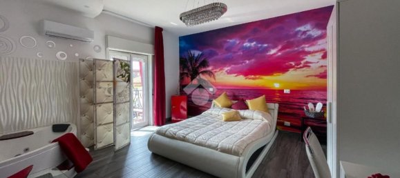 4-salle Appartement à Pace del Mela, Italy No. 48995 11