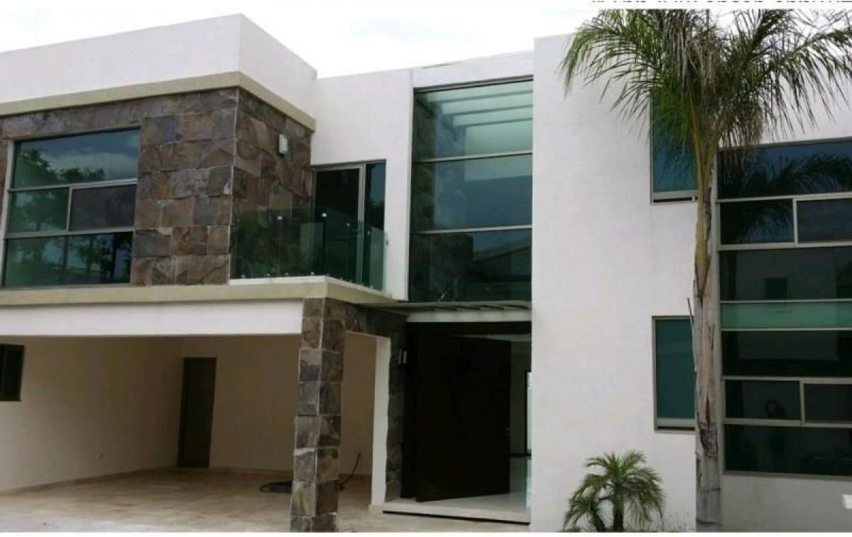 4 bedrooms House in Coronango, Mexico No. 152417