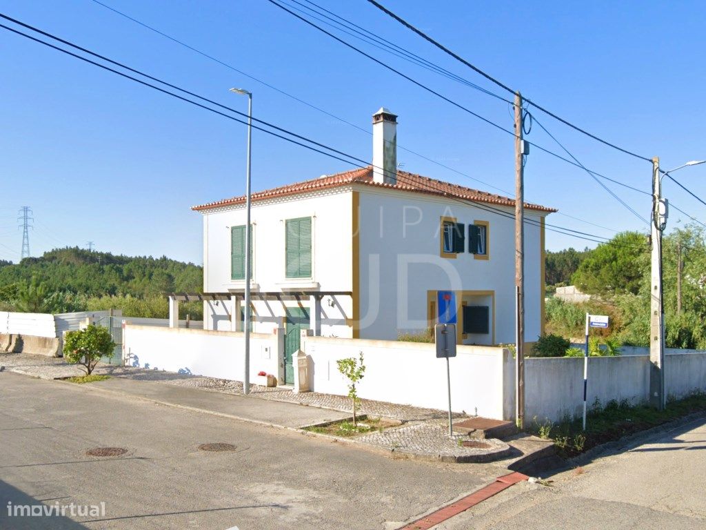Grundstück in Alcoentre, Portugal 439m², Nr. 77047