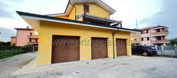 2 bedrooms Apartment in Correggio, Italy No. 144505 10