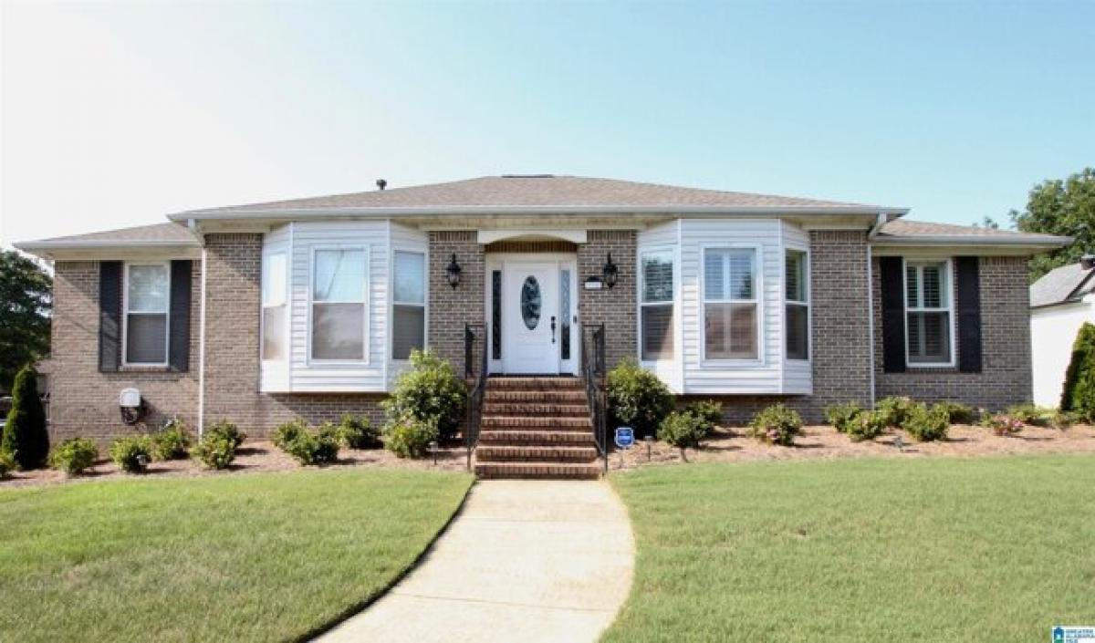 Дом с 4 спальнями в Гардендейл, США № 423282