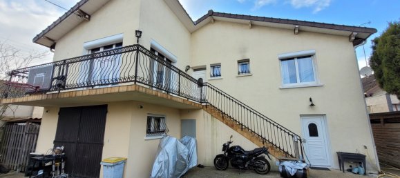 3 bedrooms House in Goussainville, France No. 131846 13