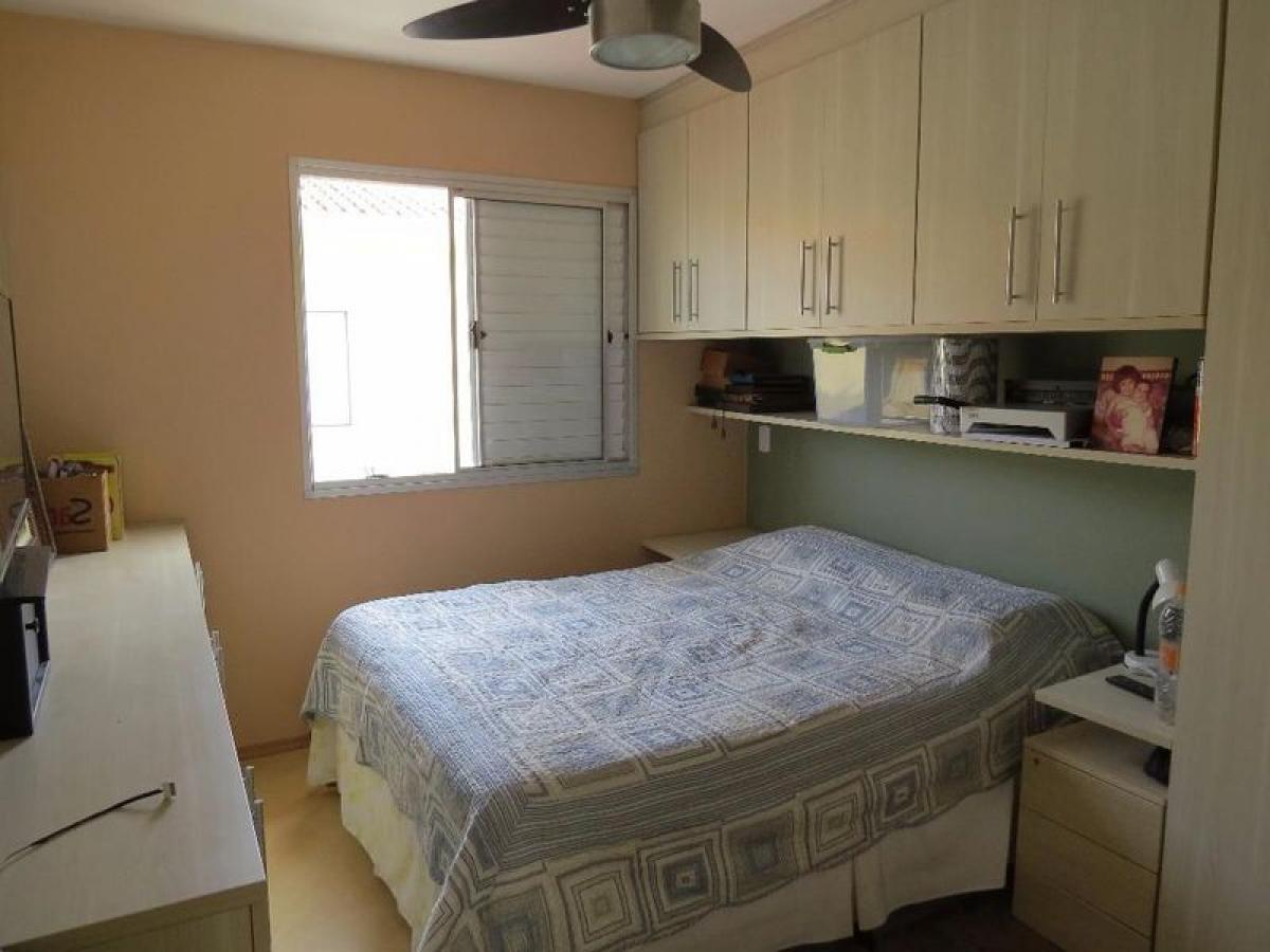 Casa de 2 dormitorios en Sao Paulo, Brazil No. 573171