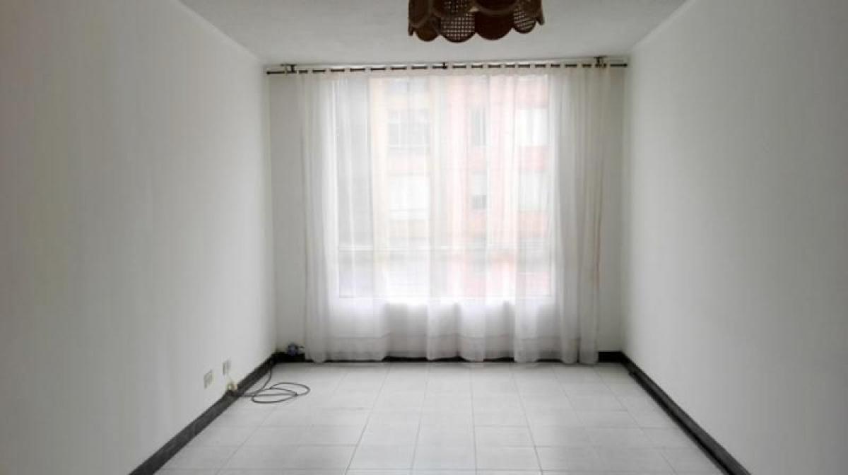 3 bedrooms House in Bogota, Colombia No. 11815