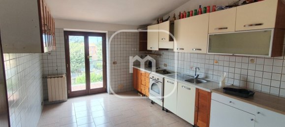 Квартира с 3 спальнями в Рим, Италия № 112520 3