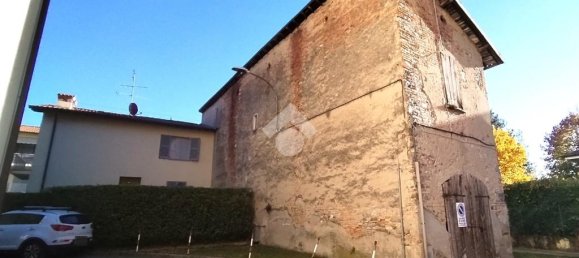 4 Schlafzimmer Haus in Merate, Italy, Nr. 170641 8