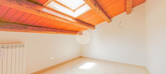 Dúplex de 4 habitaciónes en L'Aquila, Italy No. 235427 8