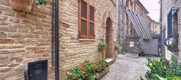 4 Schlafzimmer Haus in Montalto delle Marche, Italy, Nr. 312452 4