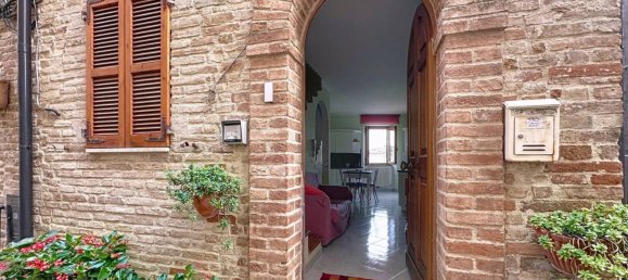 4 Schlafzimmer Haus in Montalto delle Marche, Italy, Nr. 312452 3