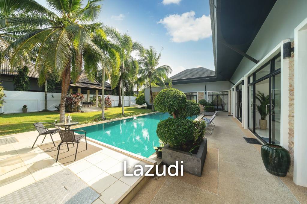 4 bedrooms Villa in Bang Tao, Thailand No. 19946