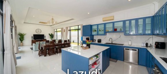 4 bedrooms Villa in Bang Tao, Thailand No. 19946 9