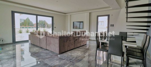 3 bedrooms House in Roanne, France No. 329517 7