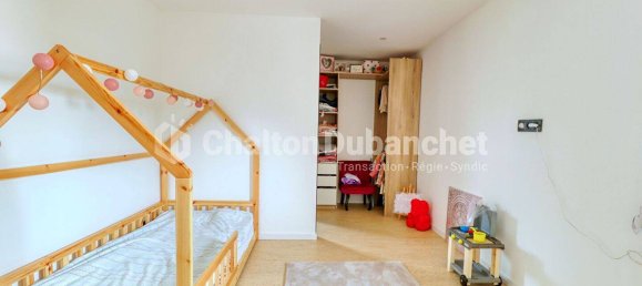 3 bedrooms House in Roanne, France No. 329517 10