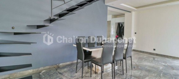 3 bedrooms House in Roanne, France No. 329517 2