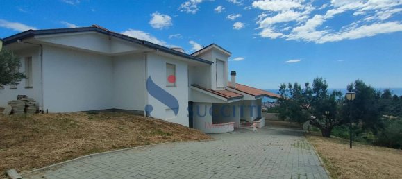 Villa de 10 habitaciónes en Tortoreto, Italy No. 177802 24