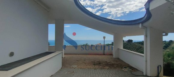 Villa de 10 habitaciónes en Tortoreto, Italy No. 177802 31