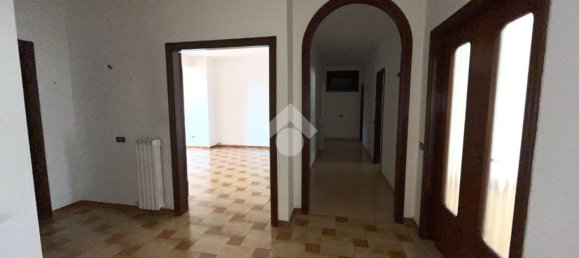 Apartamento de 4 dormitorios en San Giorgio del Sannio, Italy No. 346141 6