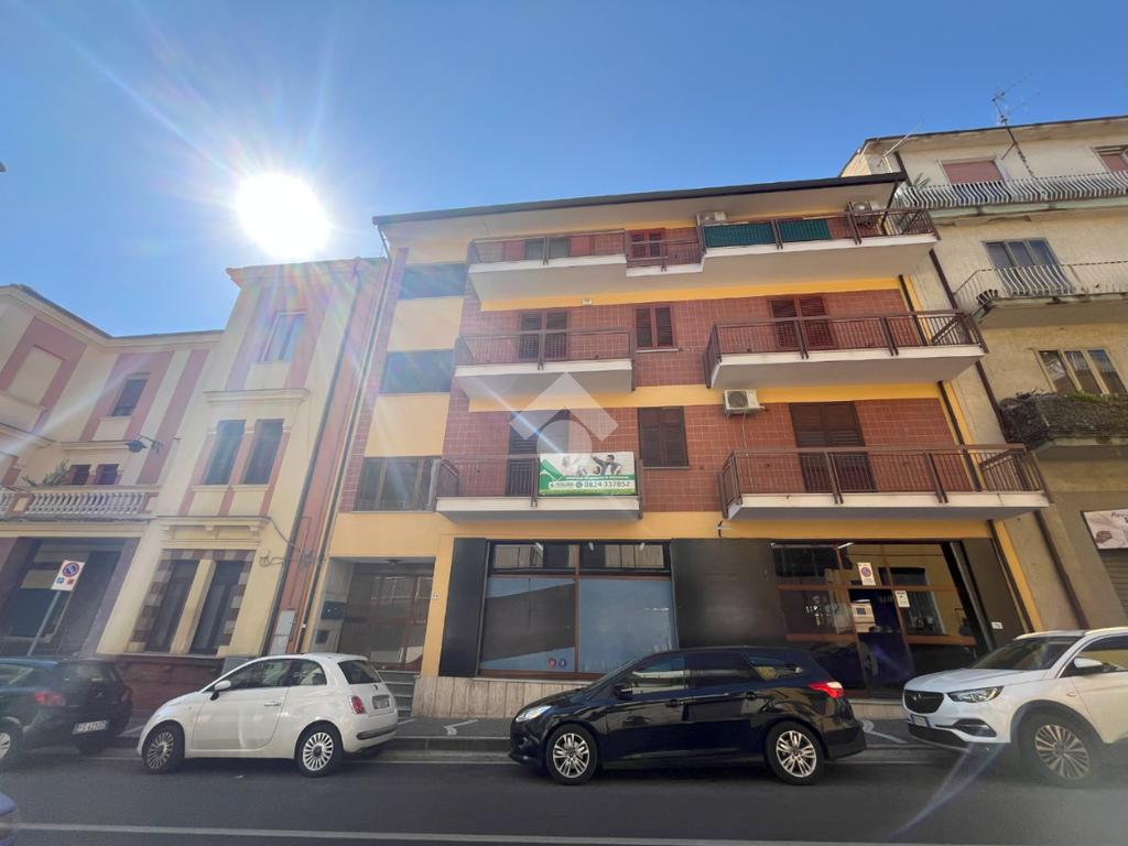 Apartamento de 4 dormitorios en San Giorgio del Sannio, Italy No. 346141