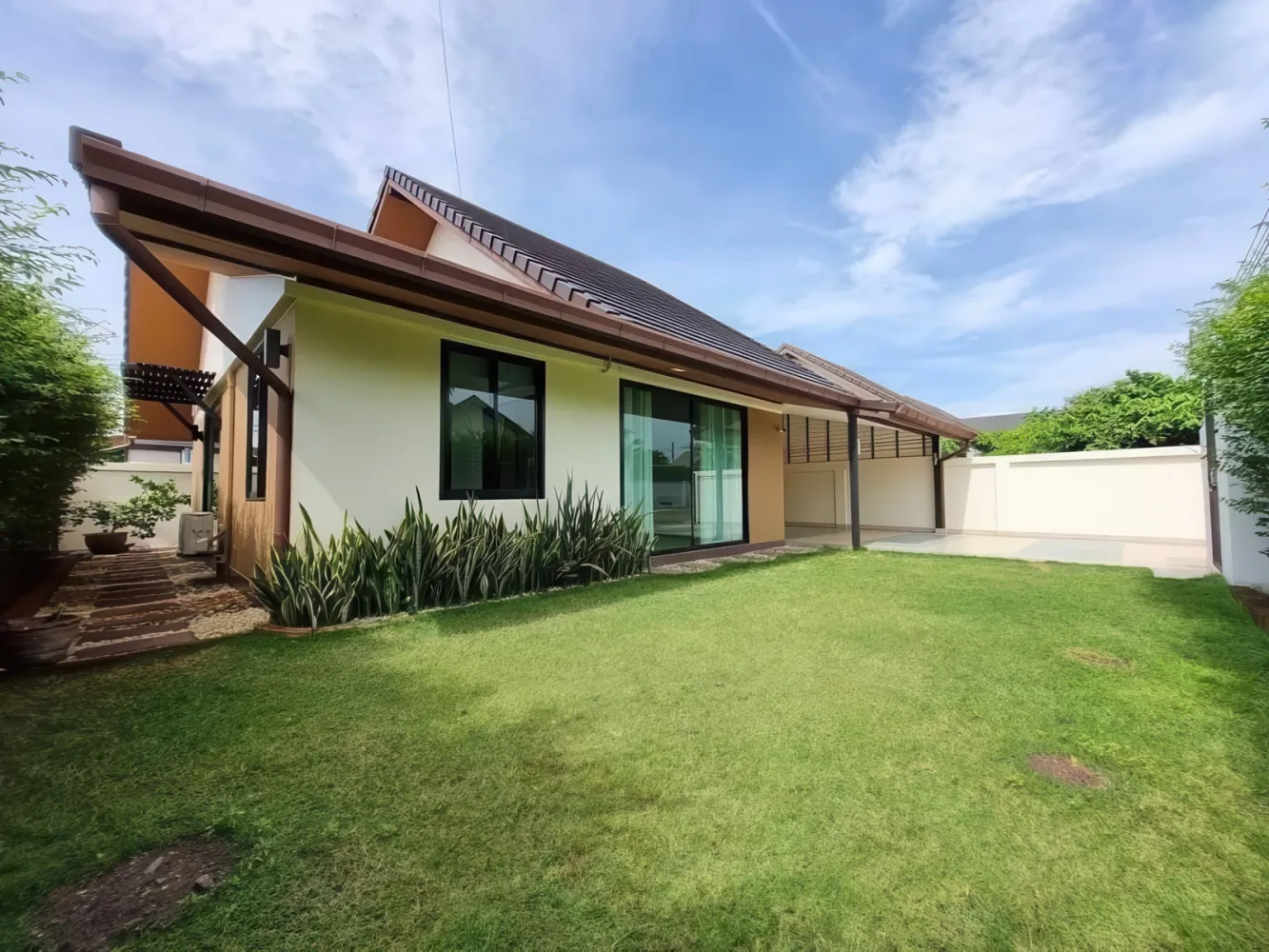 Дом с 2 спальнями в Паттайя, Таиланд № 71686