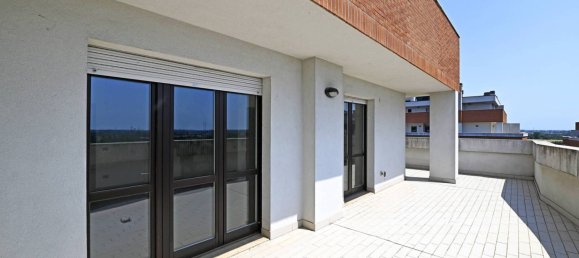 1 bedroom Penthouse in Sesto San Giovanni, Italy No. 52782 9