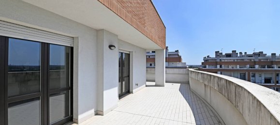 1 bedroom Penthouse in Sesto San Giovanni, Italy No. 52782 11