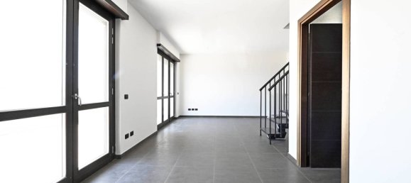 1 bedroom Penthouse in Sesto San Giovanni, Italy No. 52782 5