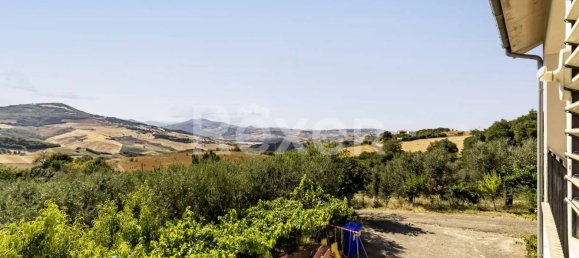 9 rooms House in Larino, Italy No. 275446 10