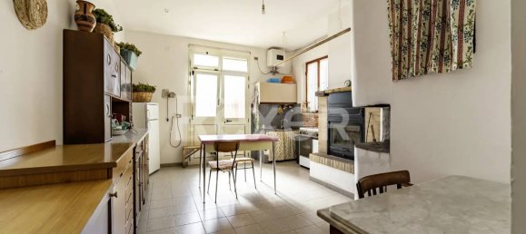 9 rooms House in Larino, Italy No. 275446 36