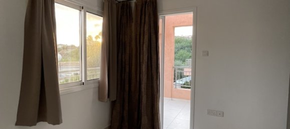 3 bedrooms Villa in Chloraka, Cyprus No. 4562 5