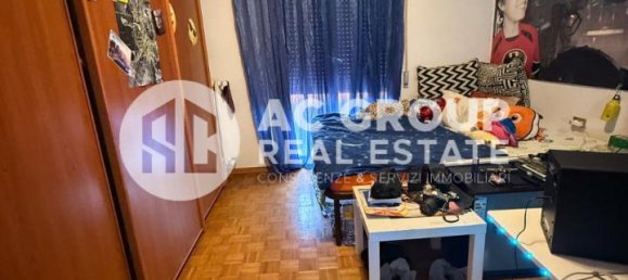 3-salle Appartement à Uboldo, Italy No. 130527 11