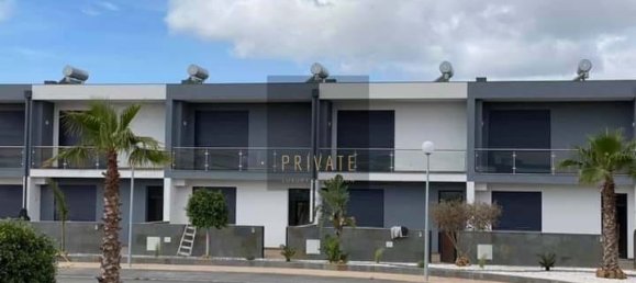 4 Schlafzimmer Stadthaus in Quelfes, Portugal, Nr. 67698 13