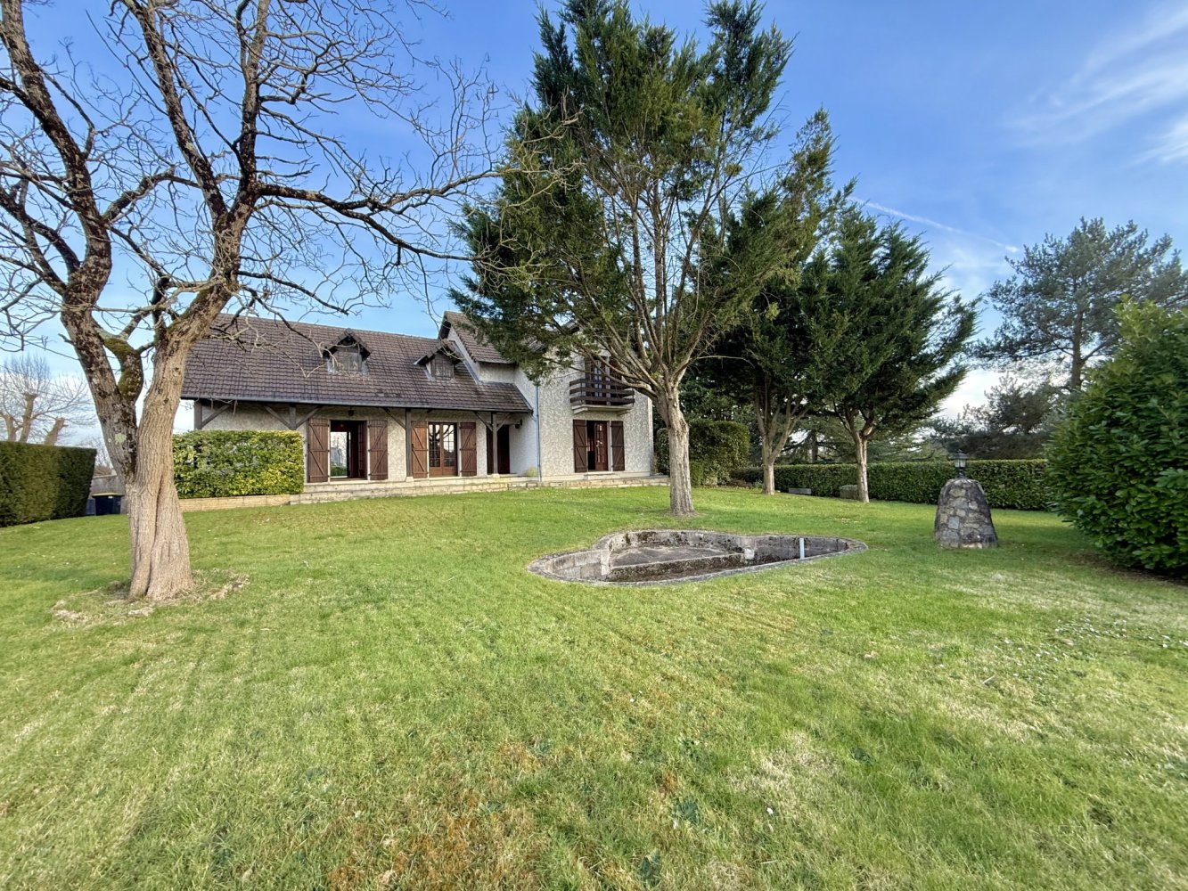 5 bedrooms House in Mereau, France No. 94637