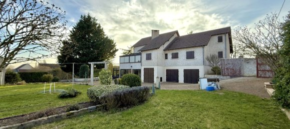 5 bedrooms House in Mereau, France No. 94637 2