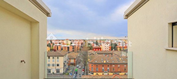 3 bedrooms Penthouse in Parma, Italy No. 327501 33