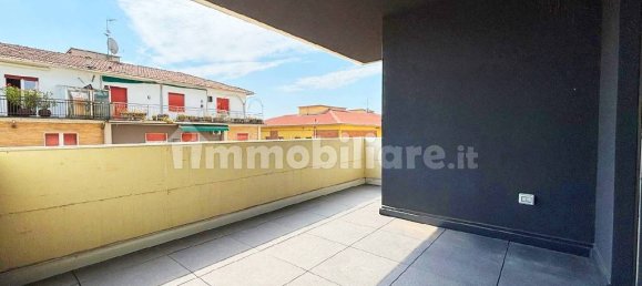 3 bedrooms Penthouse in Parma, Italy No. 327501 4