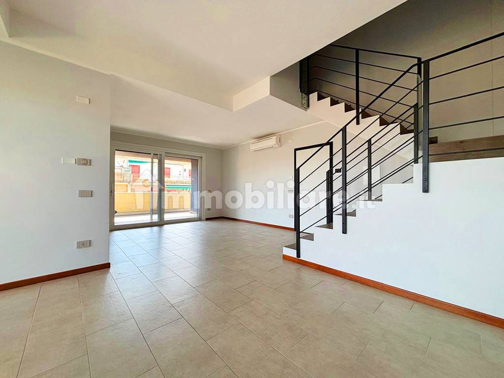 3 bedrooms Penthouse in Parma, Italy No. 327501