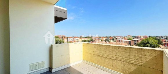 3 bedrooms Penthouse in Parma, Italy No. 327501 26