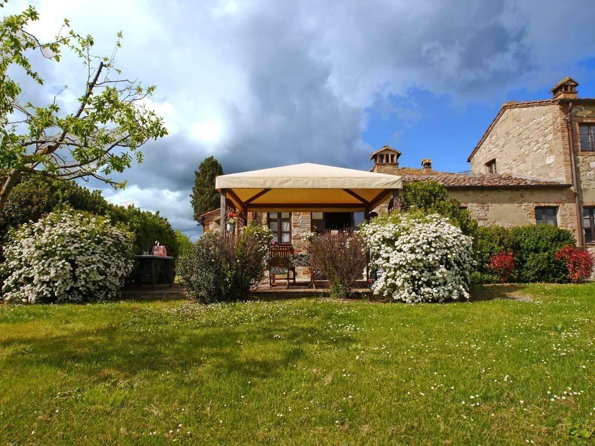 3 rooms House in Asciano, Italy No. 70170