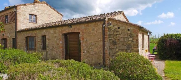 3 rooms House in Asciano, Italy No. 70170 4