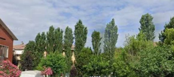 6 rooms Apartment in San Giovanni in Persiceto, Italy No. 306923 9