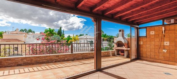 3 Schlafzimmer Villa in Adeje, Spain, Nr. 62184 2